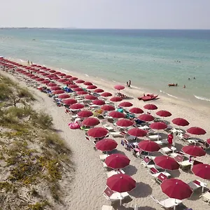 torre-rinalda-beach-camping-and-resort.lecce-hotels.com/