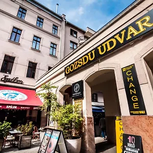 https://bpr-corbie-downtown-apartment.inbudapesthotels.com